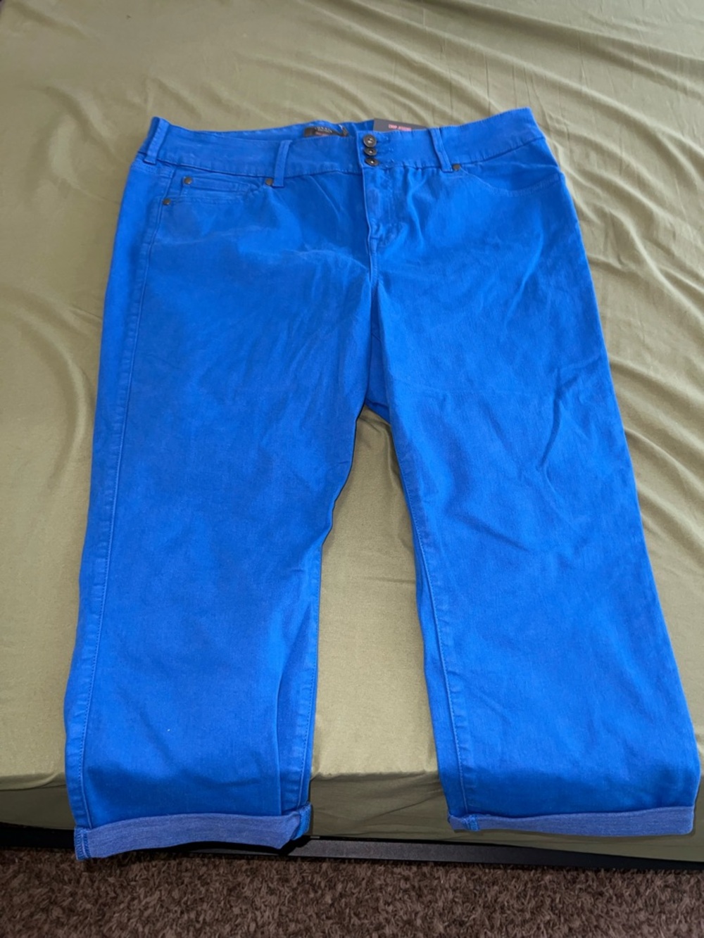 Torrid Super Soft Bright Blue Crop Jeggings